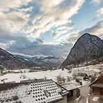 Apartament House Jager *